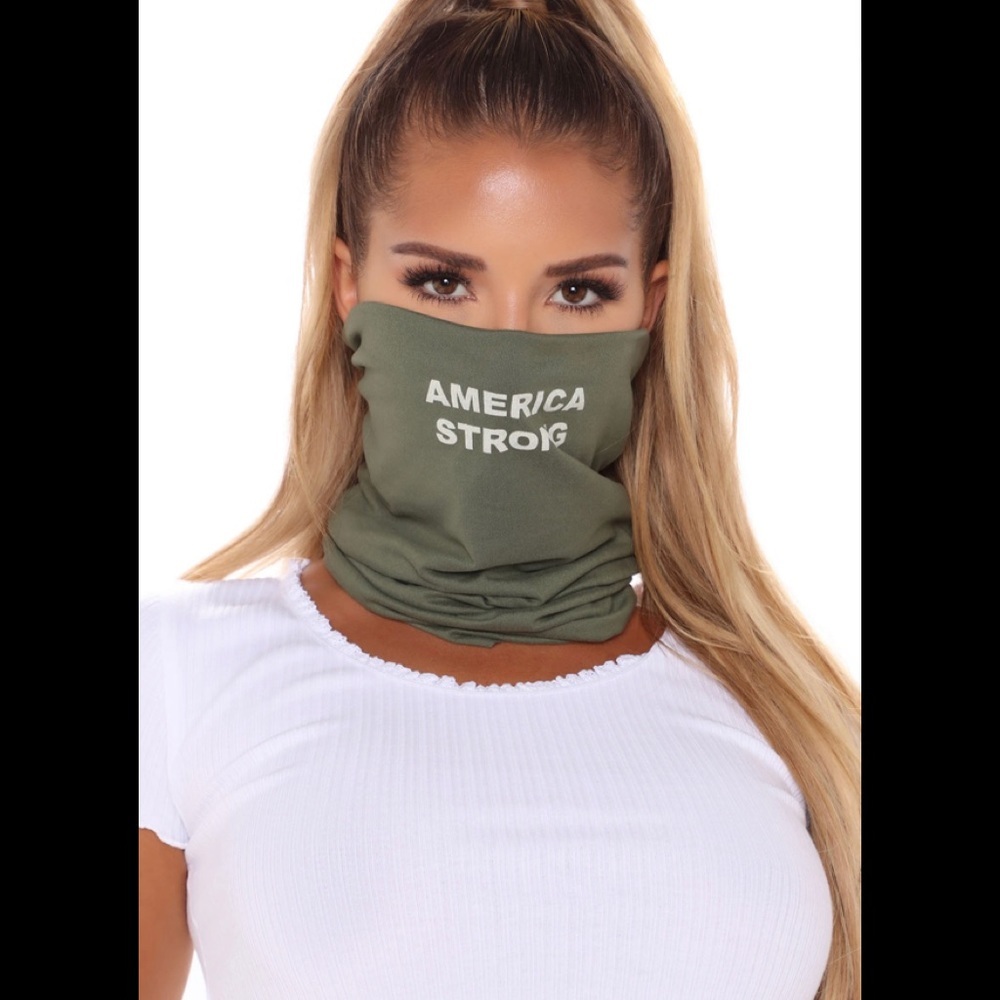 🎯America Strong face mask